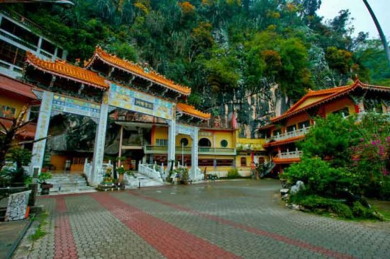 Sam Poh Tong temple in Ipoh (Photo from Virtual Malaysia)
