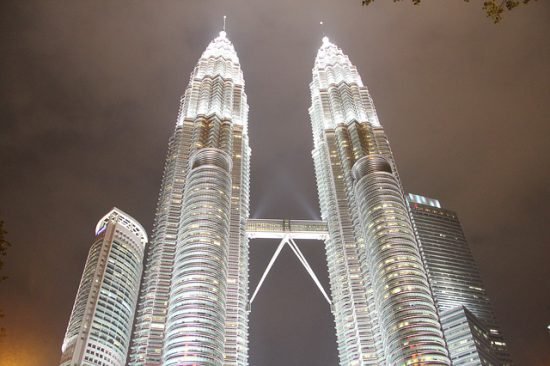 petronas twin towers kuala lumpur malaysia